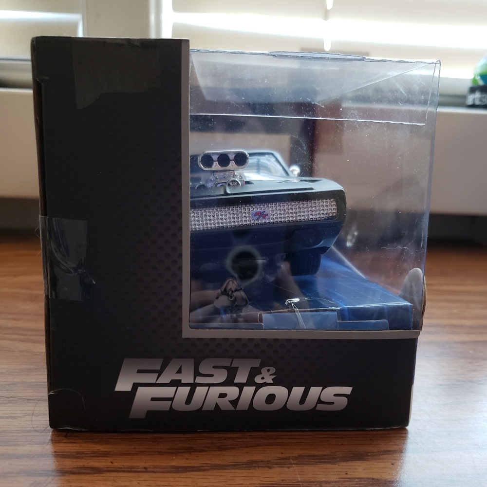 Fast & Furious Car Dom's Charger R/T - Picture 5 of 6